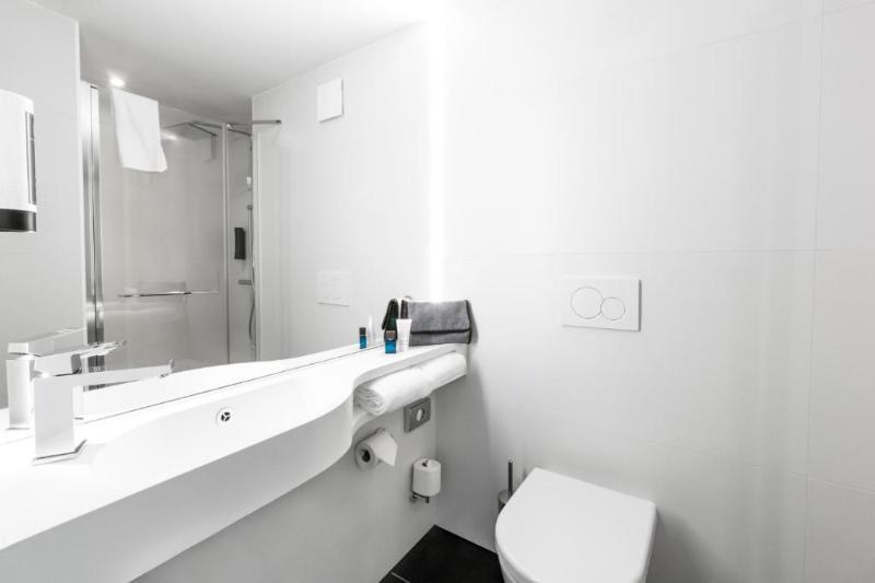 B&B HOTEL Nyon - Oda