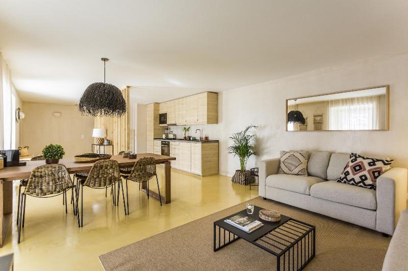 Seaa ™Ya Family Surf Houses - Oda