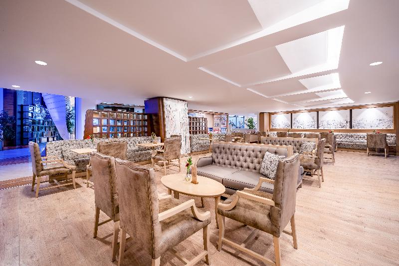 Concorde De Luxe Resort - Lobi
