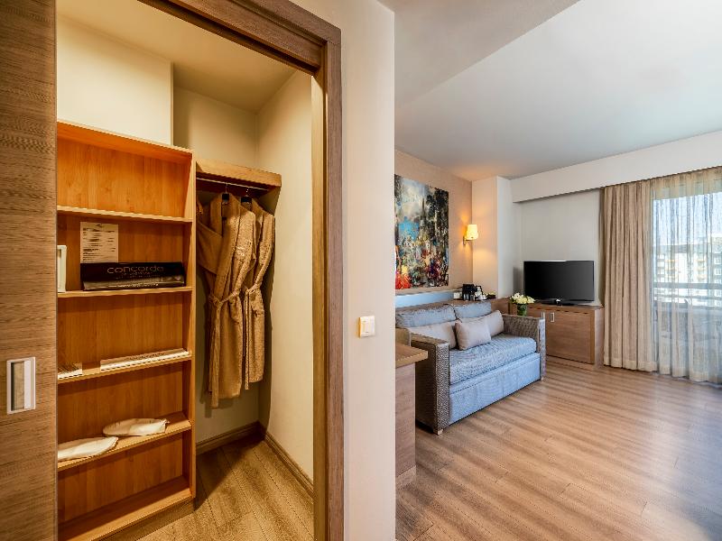 Concorde De Luxe Resort - Oda