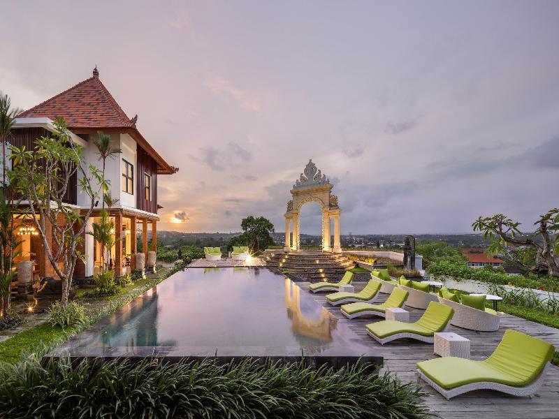 Giri Bhagawan Villas Spa - Havuz