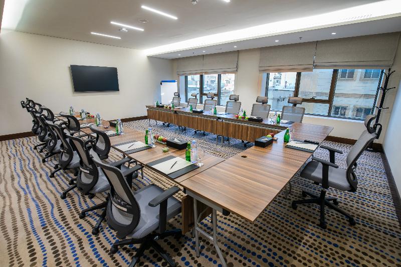 Wirgan Hotel Al Aziziyah - Toplantı