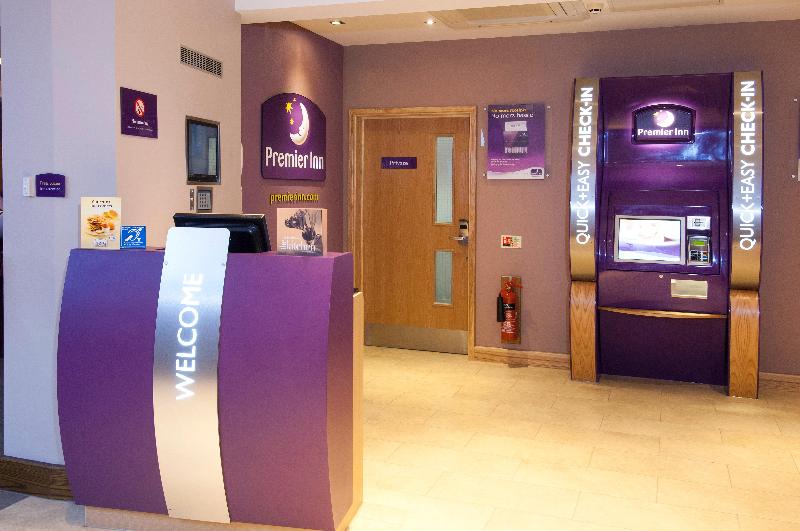 Premier Inn Kidderminster - Lobi
