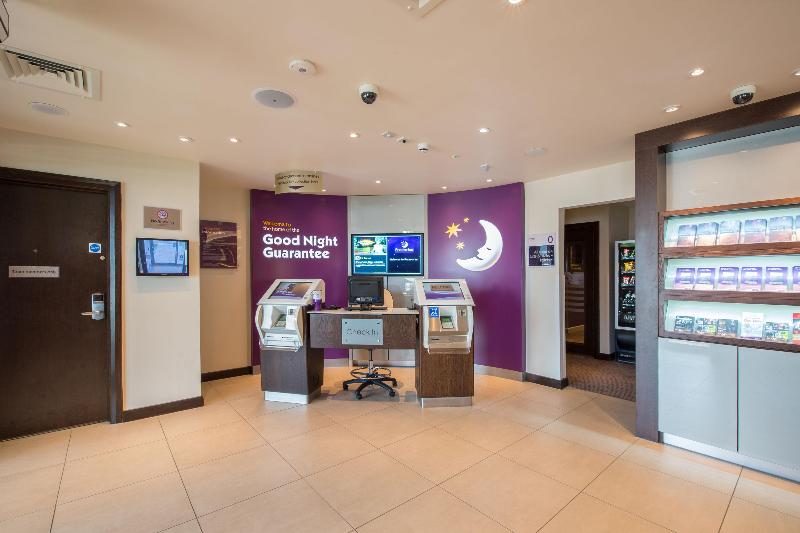 Premier Inn Chatham/Gillingham - Vic Pier - Lobi