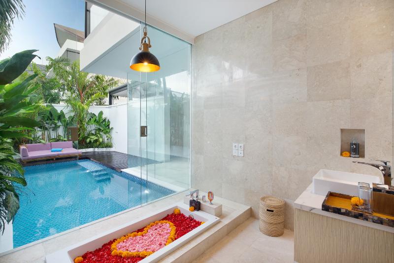 Eight Palms Villa Seminyak by Ini Vie Hospitality - Oda