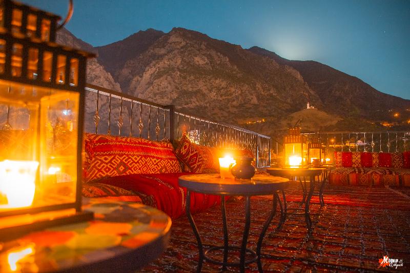 Vancii Hotel - Teras