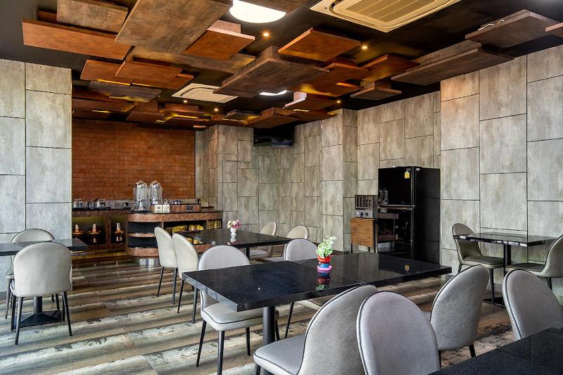 The NG Hotel by ZUZU - Restoran