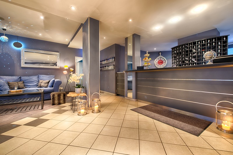 enjoy hotel Berlin City Messe - Lobi