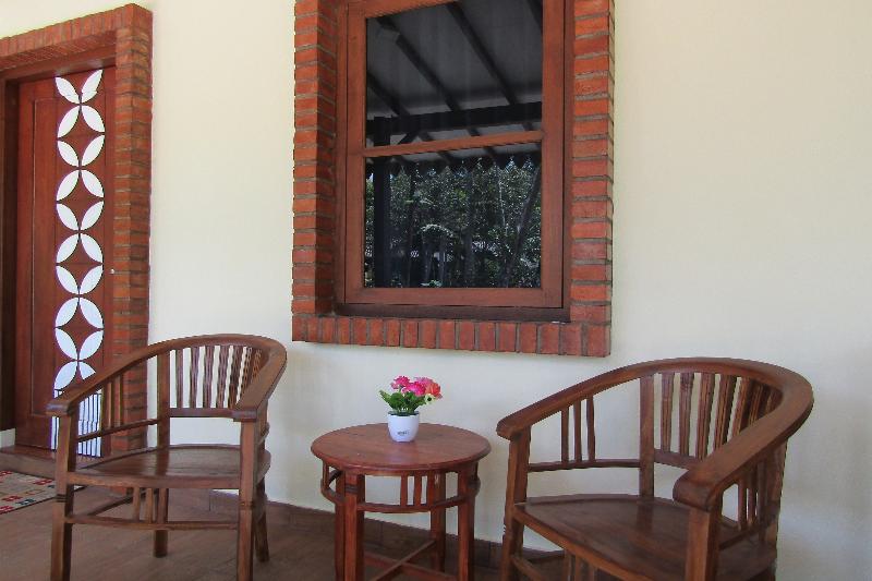 Nia Maretta House Syariah by Zuzu - Lobi