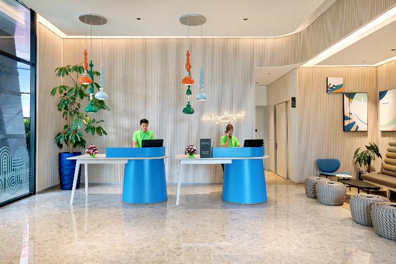 ibis Styles Semarang Simpang Lima - Lobi