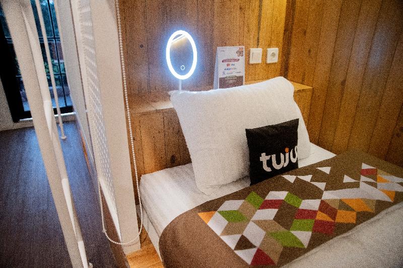 Tuju Arteri Pods by Zuzu - Oda