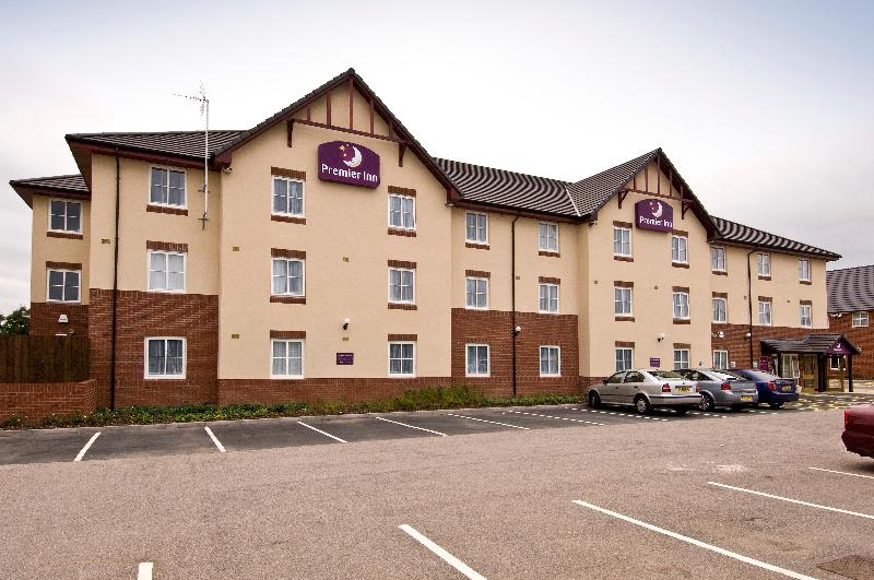 Premier Inn Coventry East - M6 J2 - Genel