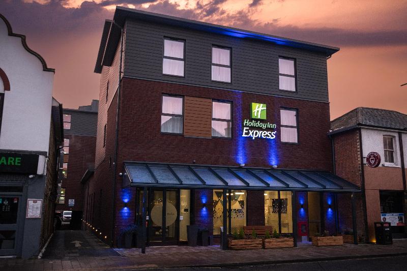 Holiday Inn Express Fleet - Genel