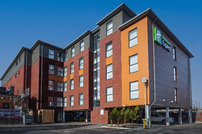 Holiday Inn Express Fleet - Genel