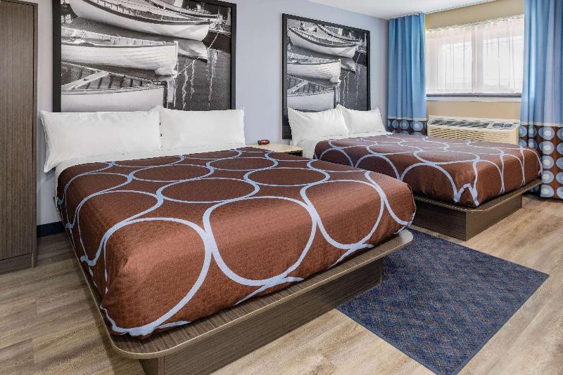 Super 8 by Wyndham Lindenhurst - Oda