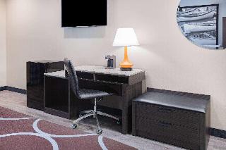 Super 8 by Wyndham Lindenhurst fotoÄŸrafÄ±