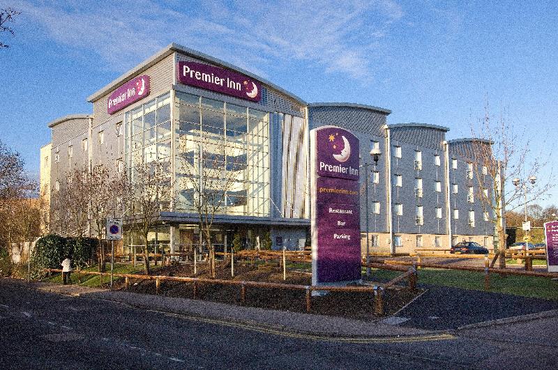 Premier Inn Watford Central - Genel