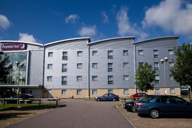 Premier Inn Watford Central - Genel