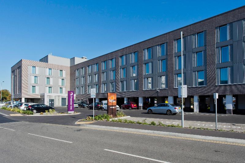 Premier Inn London Hayes Heathrow - Hyde Park - Genel