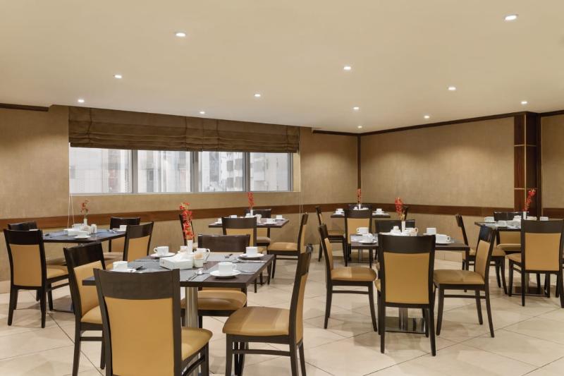Grand Al Massah Hotel - Restoran