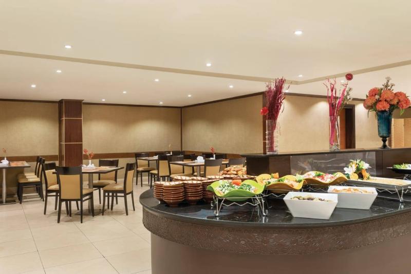 Grand Al Massah Hotel - Restoran