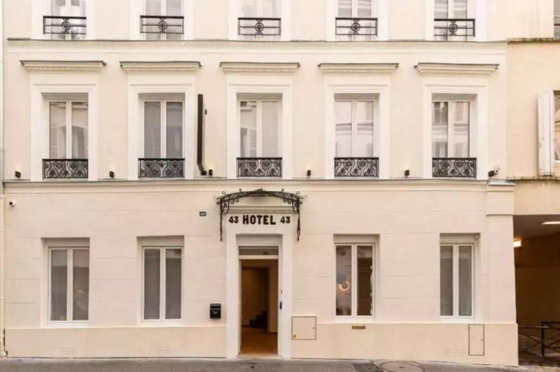Hotel Au Coeur De Republique - Genel