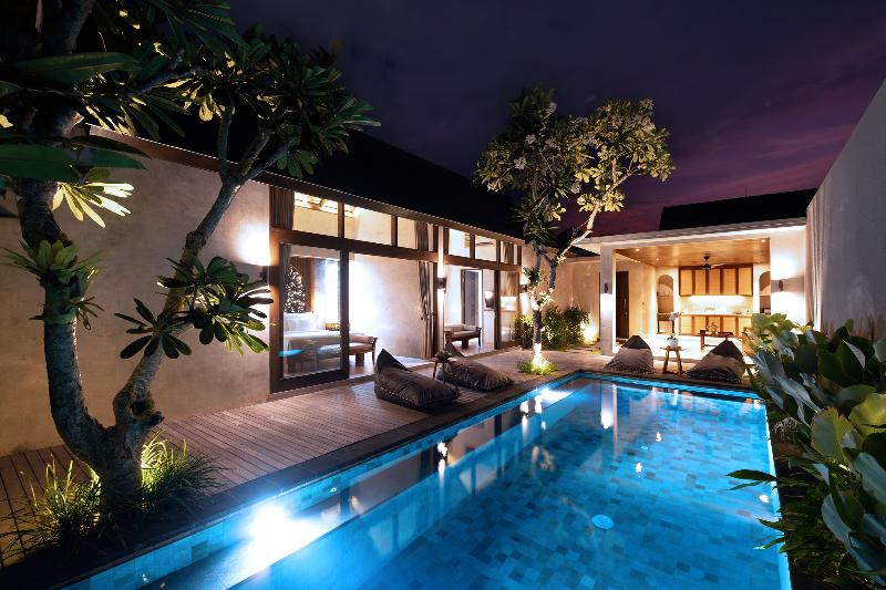 Taman Dharmawangsa Suites - Oda