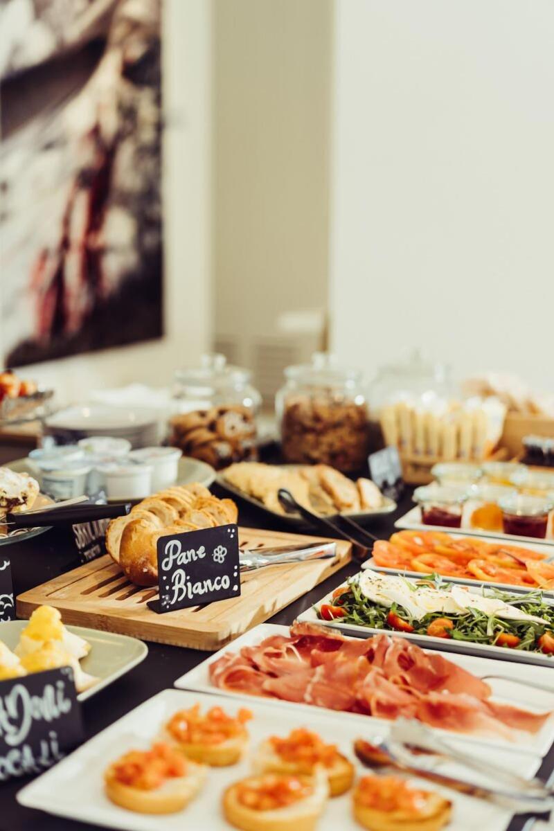 Marina Gardens Boutique & Suites - Restoran