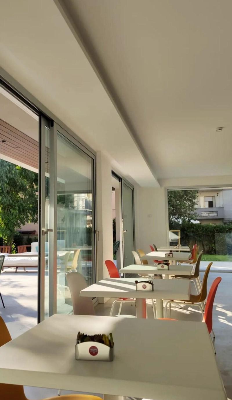 Marina Gardens Boutique & Suites - Restoran