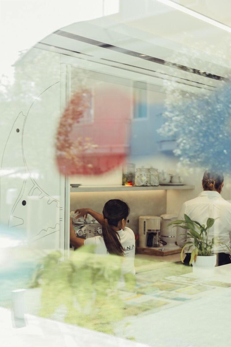 Marina Gardens Boutique & Suites - Restoran