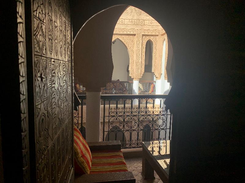 Riad Laksiba - Genel