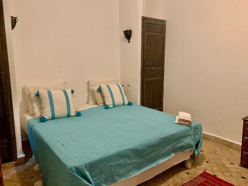 Riad Laksiba - Oda