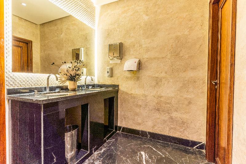 One Hotel Casablanca - Genel
