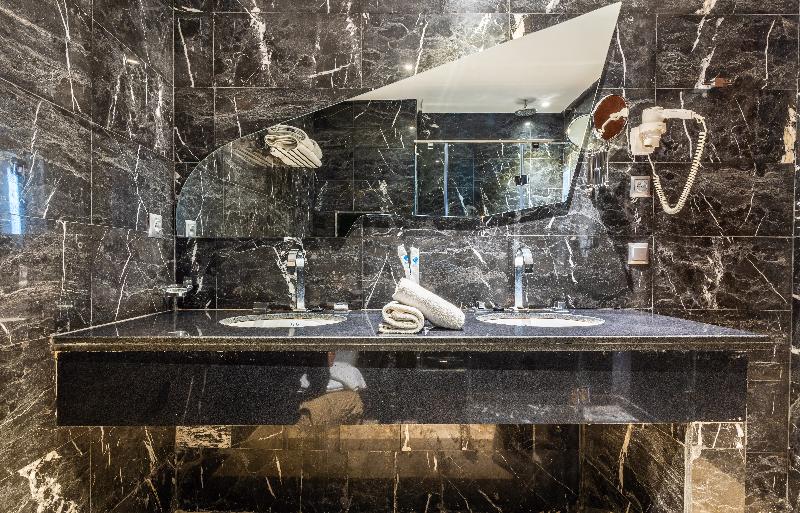 One Hotel Casablanca - Oda