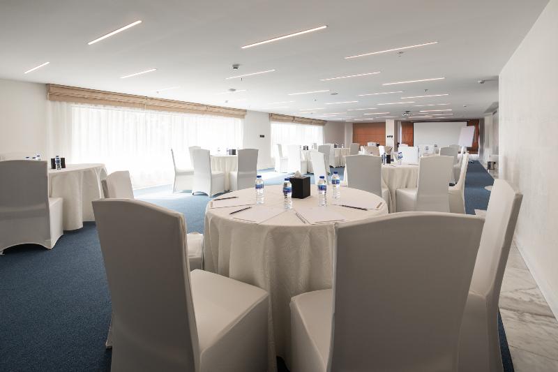 Prime Al Corniche Hotel - Toplantı