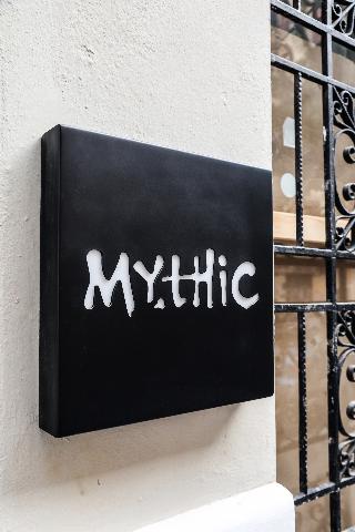 Mythic Boutique B&B