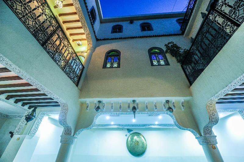 Riad Milouda - Genel