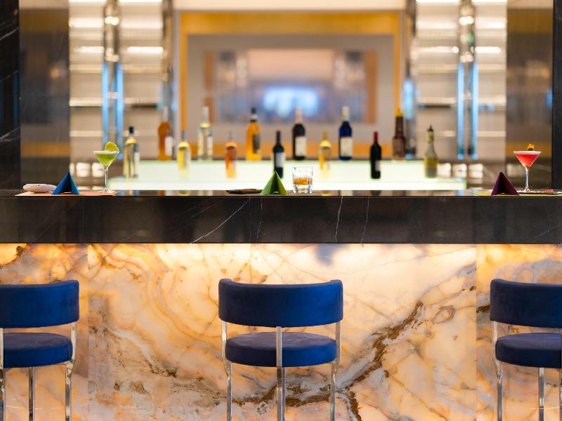 Rixos Marina Abu Dhabi - Bar