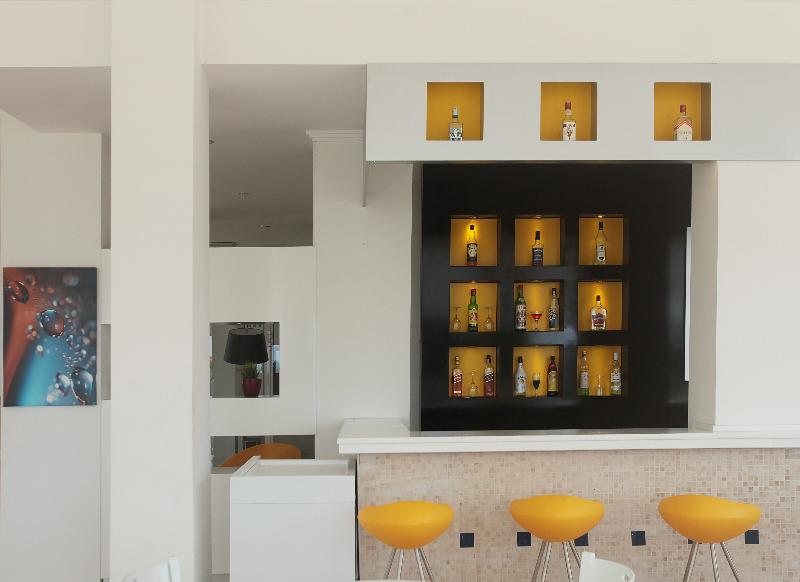 Arora Hotel - Lobi