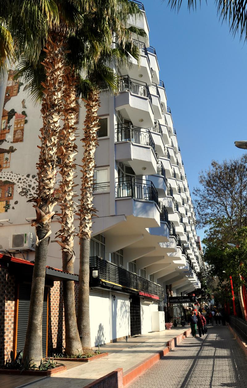 Surtel - Lobi