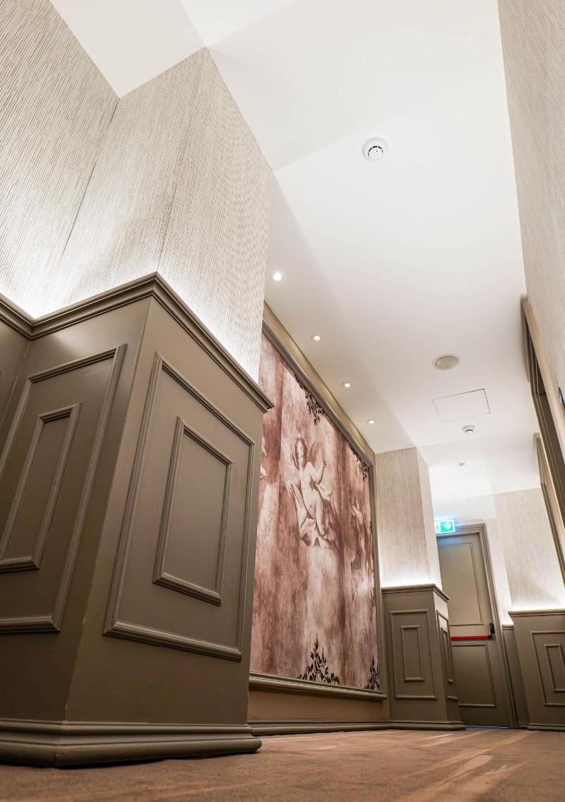 Gate Twenty Two Boutique Hotel - Lobi