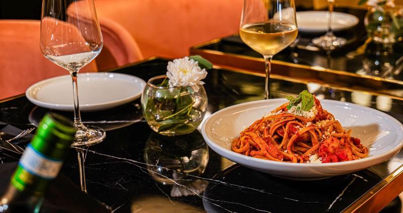 Gate Twenty Two Boutique Hotel - Restoran