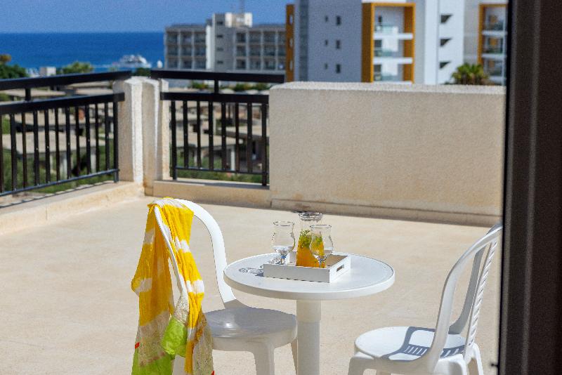 Seagull Hotel Apartments - Oda