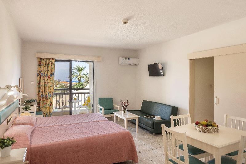 Seagull Hotel Apartments - Oda