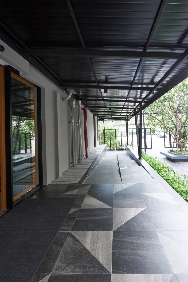 Almas Hotel Bangkok - Genel