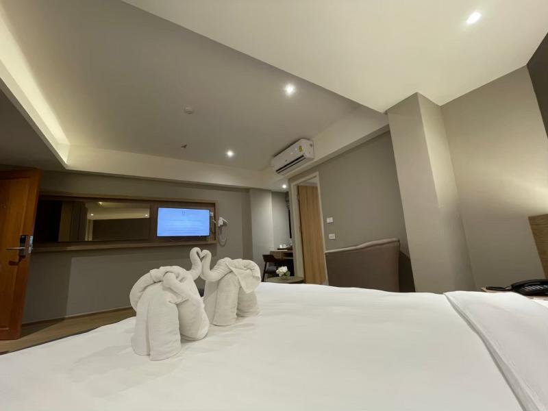 Almas Hotel Bangkok - Oda