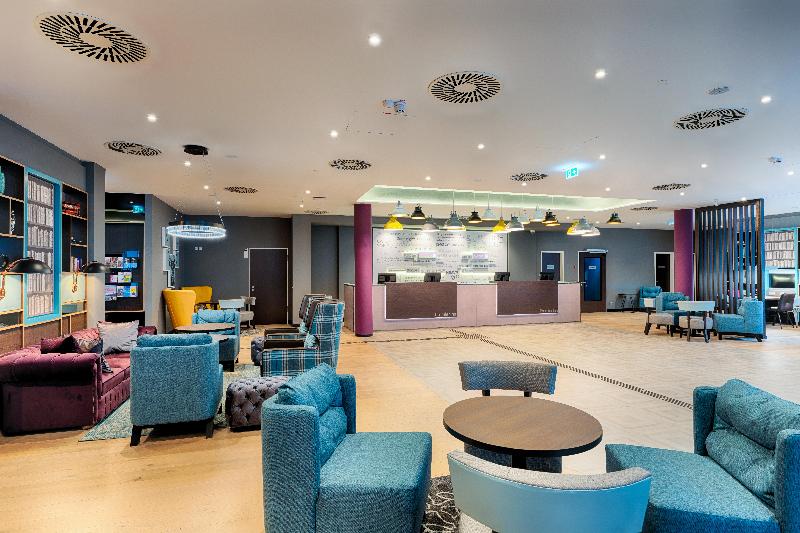 Premier Inn Düsseldorf City Friedrichstadt - Lobi
