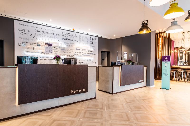Premier Inn Stuttgart Feuerbach - Lobi