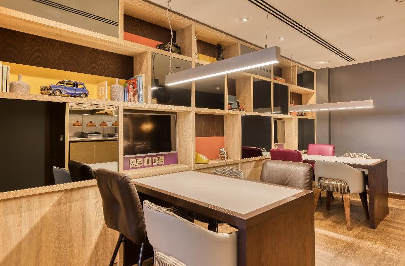 Premier Inn London Docklands - Canning Town - Restoran
