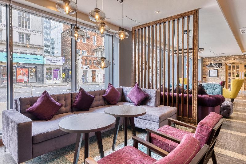 Premier Inn London Hammersmith Shepherds Bush Rd - Bar